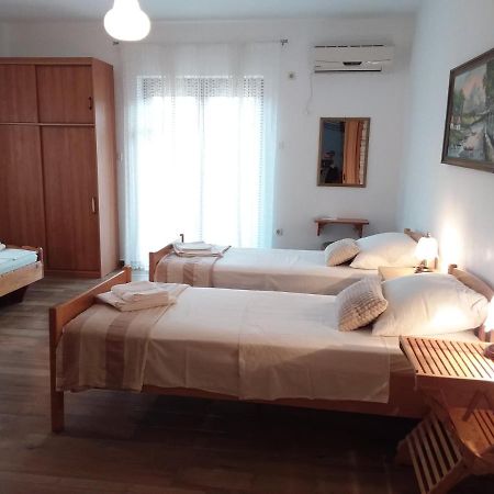 Apartman Tomo Pula Exterior photo
